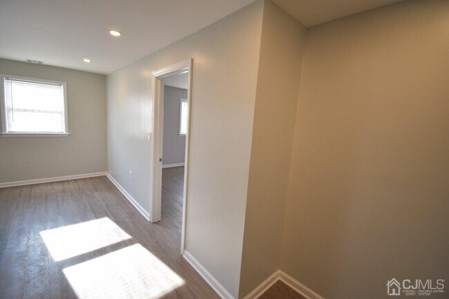 Foto del edificio - 343 Washington Rd