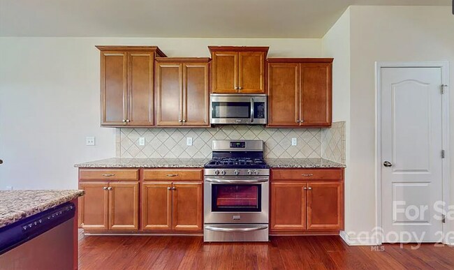 Foto del edificio - 10323 Rutledge Ridge Dr NW