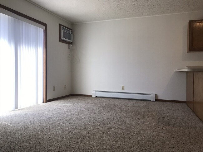 Foto del edificio - Maple Apartments with High-Speed Internet
