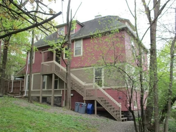 Entrada exterior al apartamento - 209 Stewart Ave