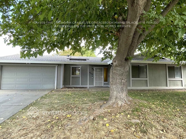 Building Photo - 4037 Vosburg St