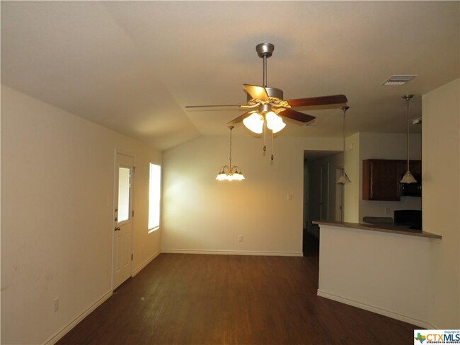 Building Photo - 304 Harley Dr