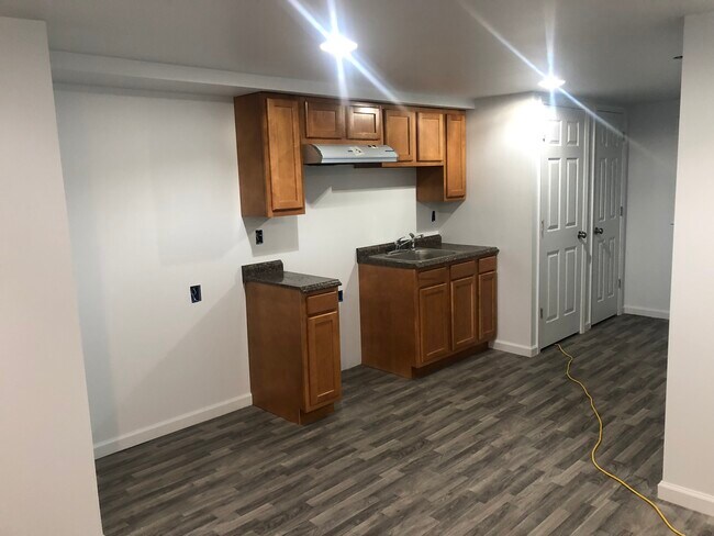 Building Photo - 1005 N Arlington Ave