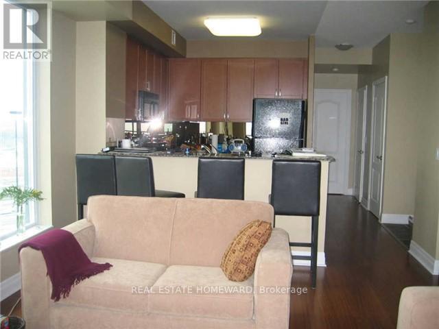 Photo du bâtiment - 2121 Lake Shore Blvd W