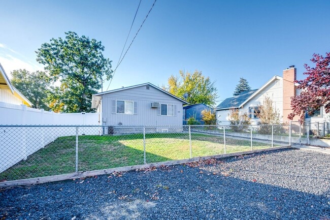 Building Photo - Charming, Partially Remodeled 4-Bedroom Ho...