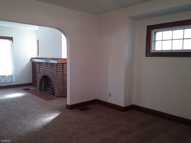 Building Photo - 3 br, 1 bath House - 1416 E Hudson St House
