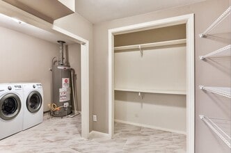 Building Photo - 4902 Pershing St