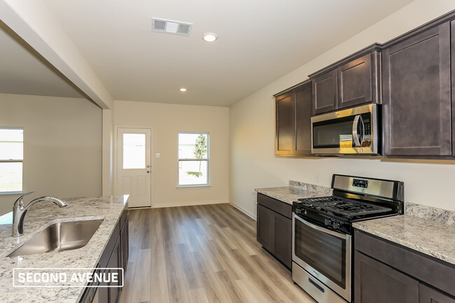 Building Photo - 9720 Sierra Grande Dr