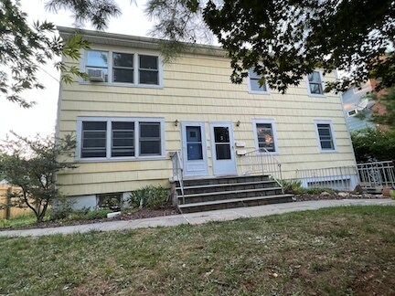 Foto del edificio - 26 S Dutcher St