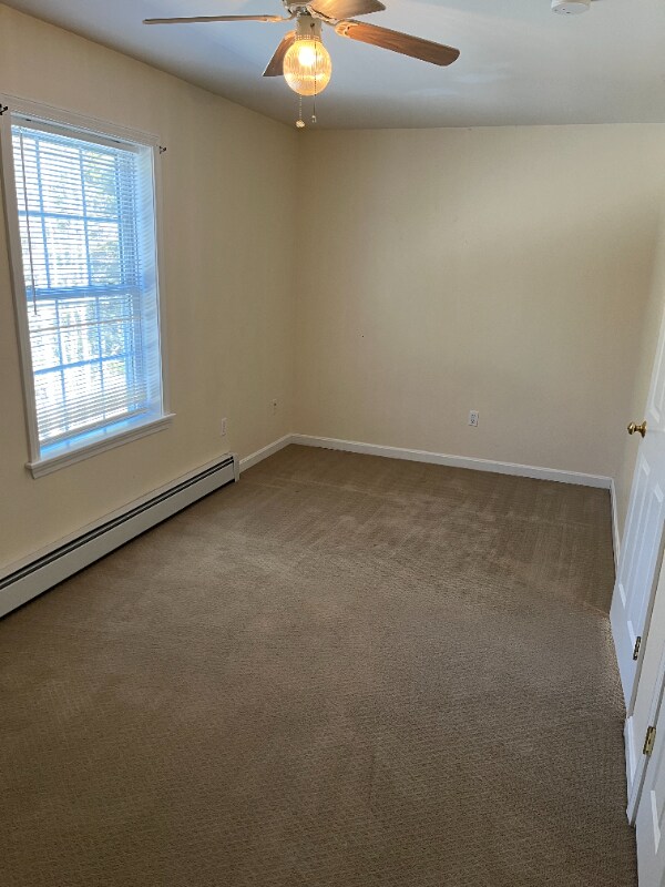 Building Photo - 3 Peninsula Dr