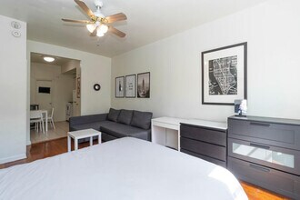 Building Photo - 300 E 82nd St