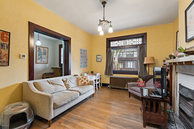 Building Photo - 576 Celeron St