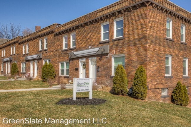 Building Photo - 563 S 34th St