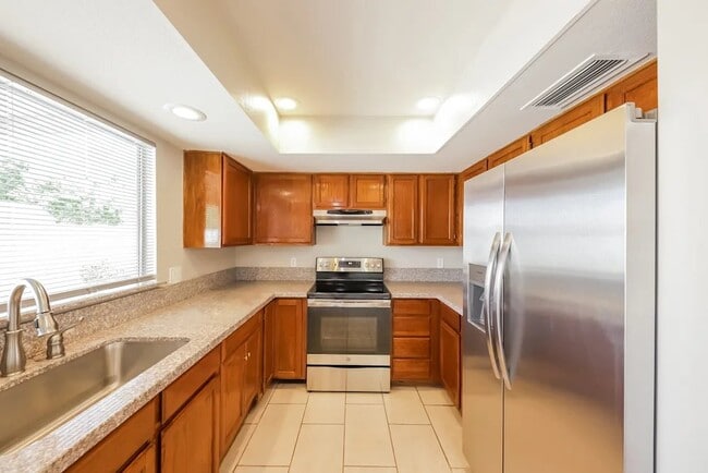 Foto del edificio - 6958 W Northview Ave