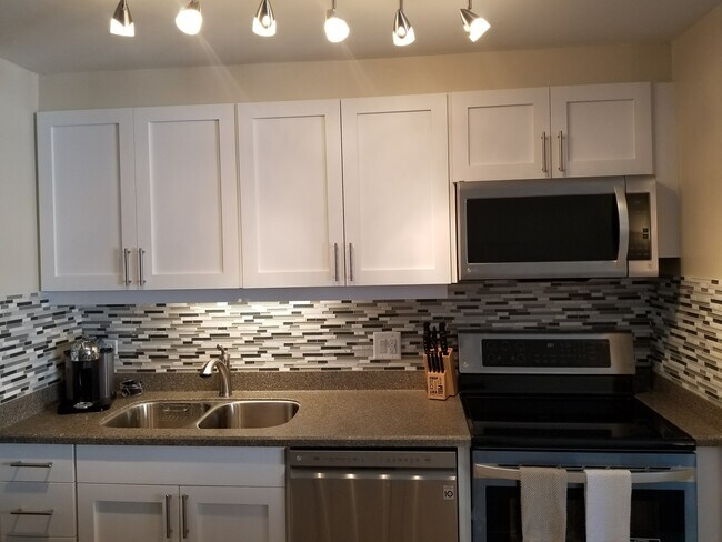kitchen - 1778 Ala Moana Blvd