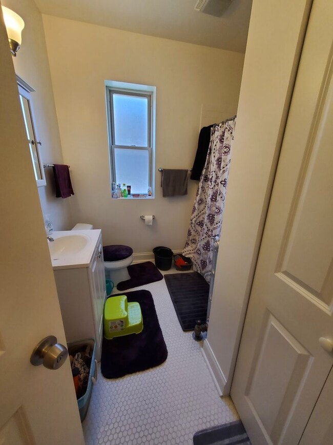 Foto del edificio - North Park Renovated Three Bedroom / Two Bathroom