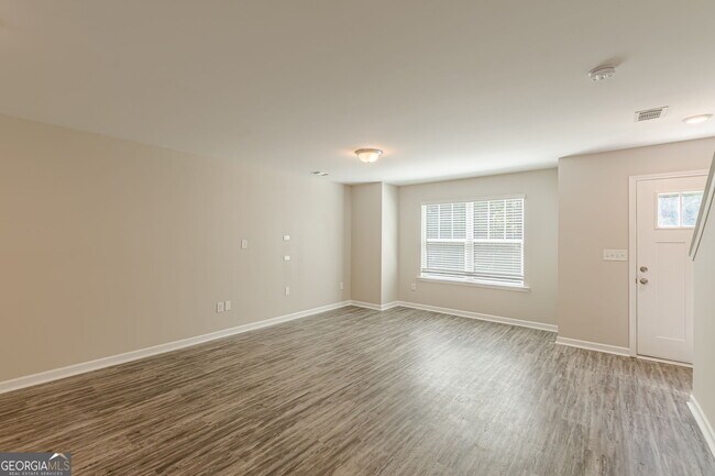 Foto del edificio - 726 Keeshono St