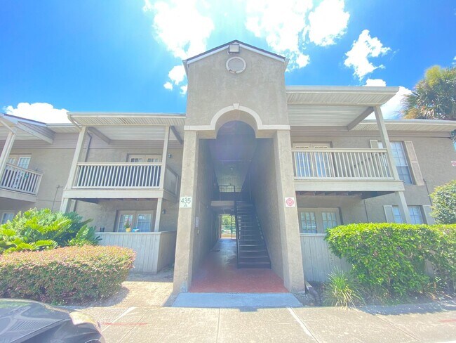 Building Photo - Coming Soon! 2nd-floor studio condo at Ser...