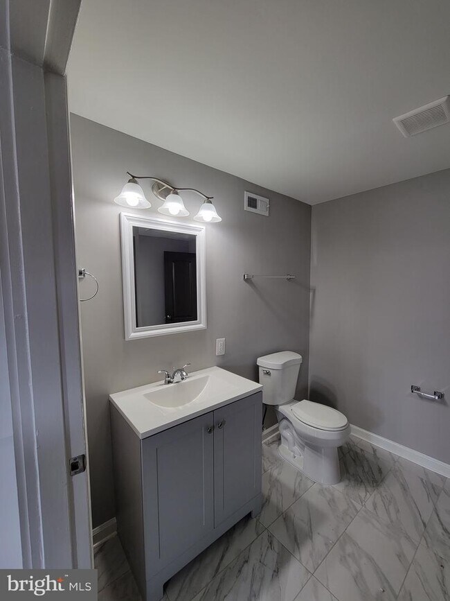 Foto del edificio - 9141 Old Scaggsville Rd