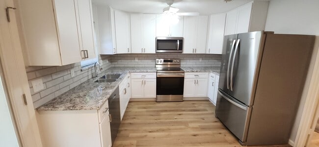 Foto del edificio - 7473 Walling Ln