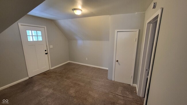 Building Photo - 1807 Raible Ave
