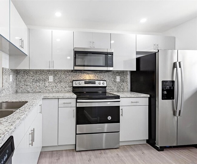 Building Photo - 10145 NW 9th Street Cir