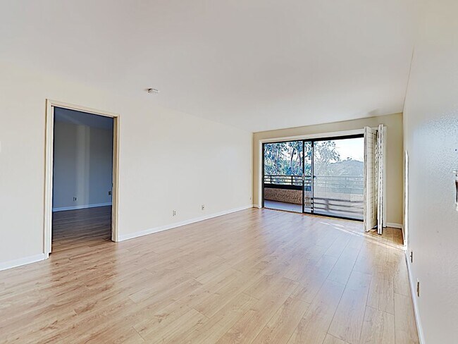 Building Photo - Great 2 bd/1.5 ba for Lease in Monterey Hills