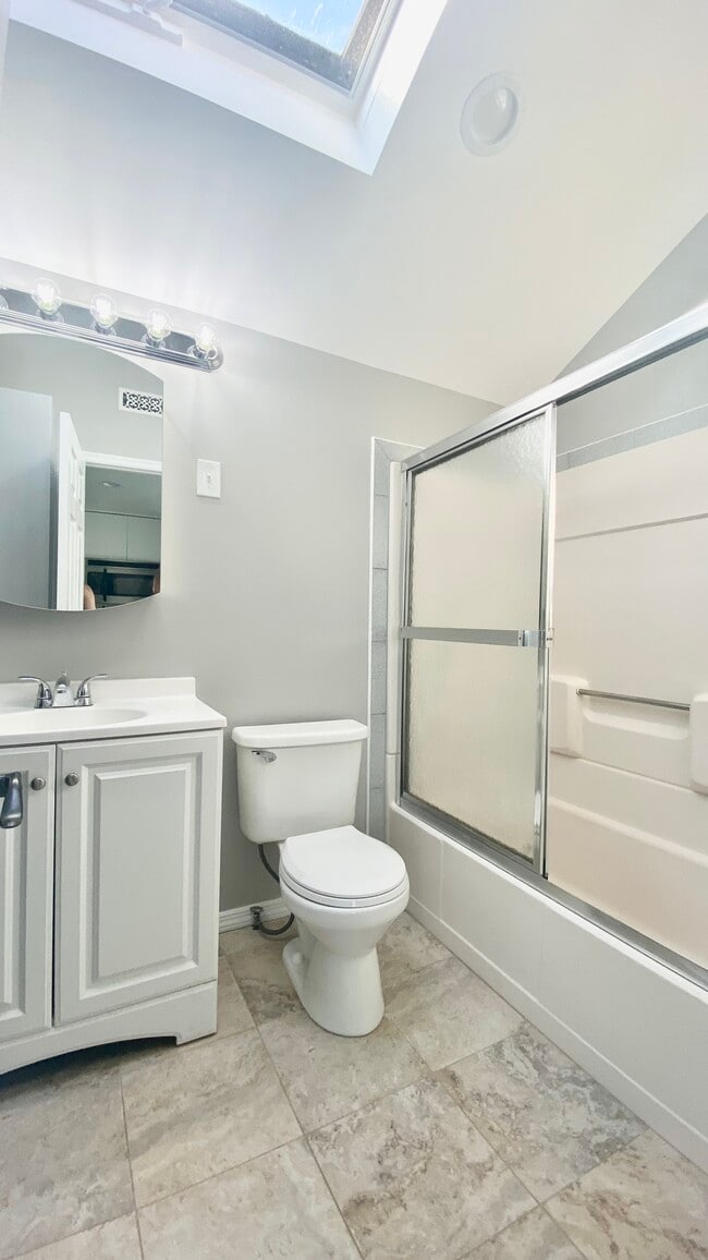 Building Photo - 450 S Fulton Ave