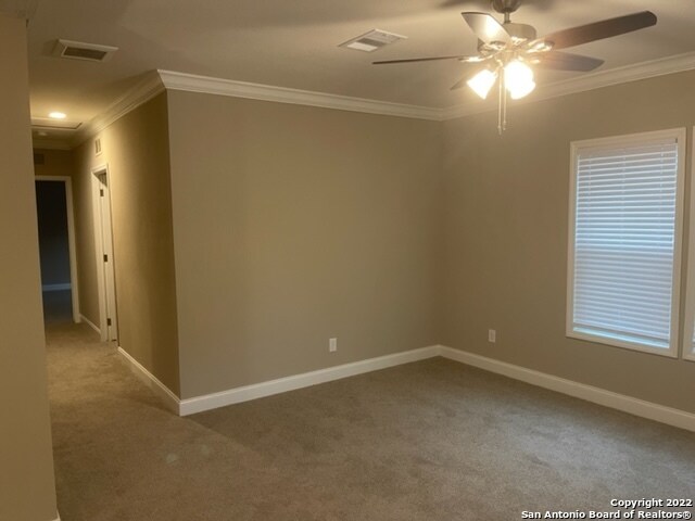 Foto del edificio - 711 La Cresta Dr