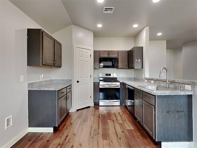 Foto del edificio - 11108 NW 99th St