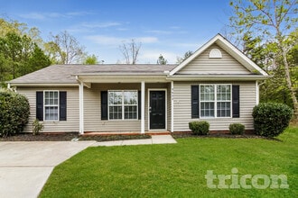 Building Photo - 3052 Westwinds Ct