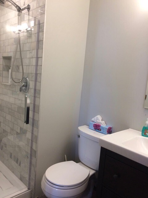 Photo du bâtiment - 5 Bed 4 Bath Unit in Olds, AB