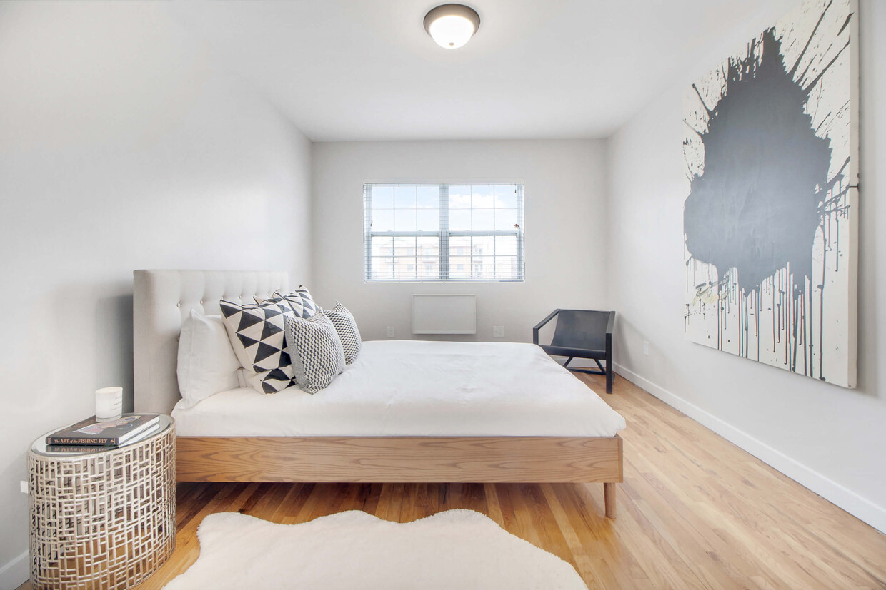 Foto principal - 303 Beach 65th St