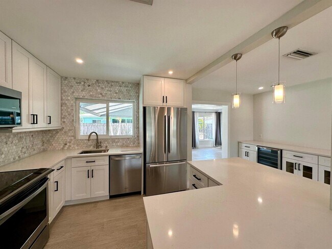 Foto del edificio - 284 SW 11th St