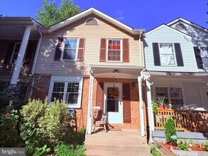 Building Photo - 15068 Catbrier Ct
