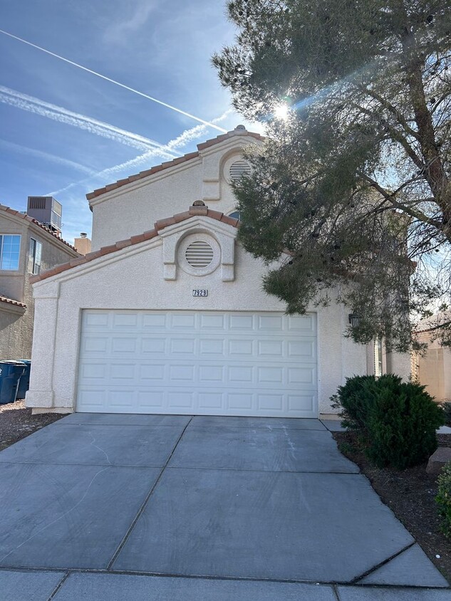 Primary Photo - Single Family home with private yard