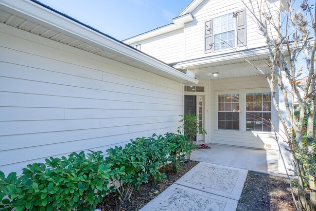 Building Photo - 6201 Pendragon Pl
