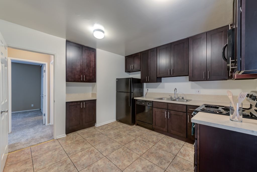 Parthenia Terrace Apartments Apartments in Canoga Park, CA Westside