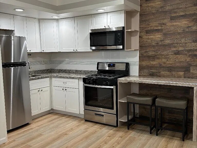 Foto principal - 5-7 Royalton Pl