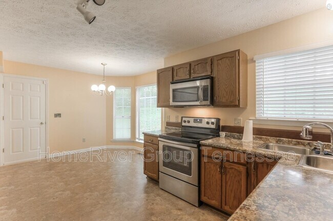 Building Photo - 3328 Quail Run Ct