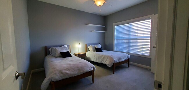 Dormitorio 3 - 895 Huey Dr