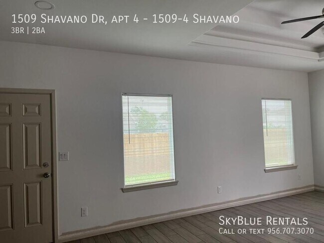 Building Photo - 1509 Shavano Dr