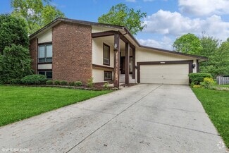 Building Photo - 6610 Pinehurst Ct