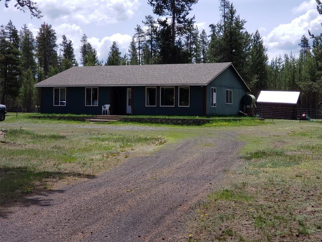 Building Photo - 16445 Wayne Dr