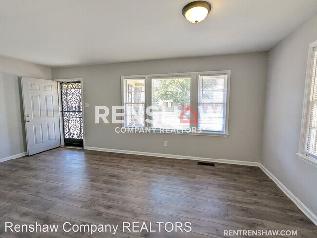 Building Photo - 3 br, 1 bath House - 3358 Parham St