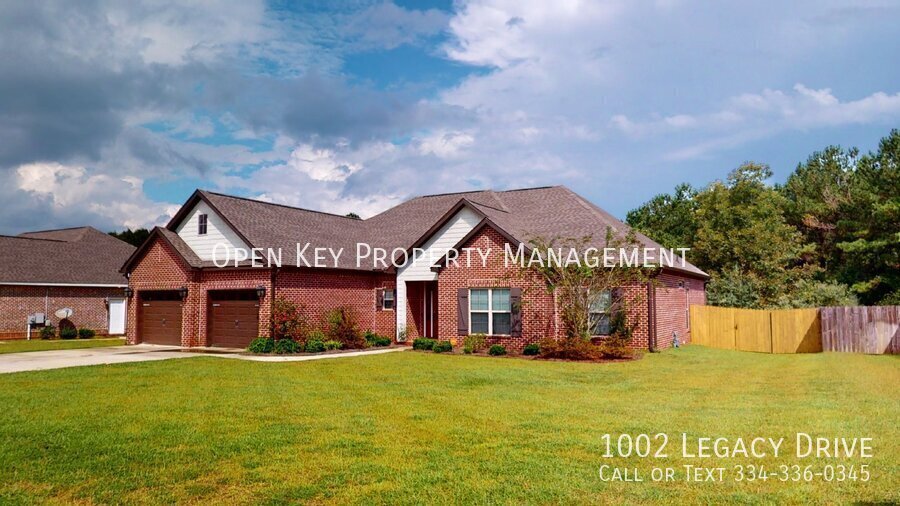 Foto principal - 1002 Legacy Dr