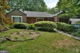 Building Photo - 8605 Springdell Pl