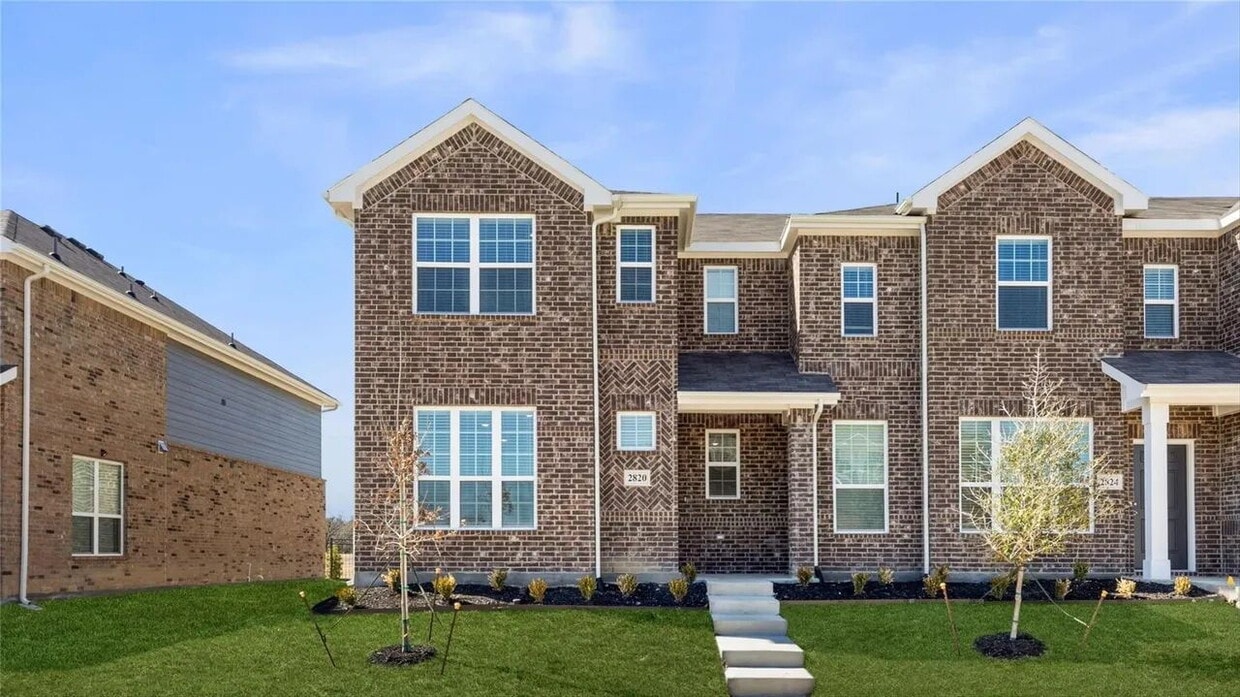 Ready to lease 3 Beds, 2.5 baths Townhome in the Community of Cloverleaf Crossing in Mesquite, TX. - Ready to lease 3 Beds, 2.5 baths Townhome in the Community of Cloverleaf Crossing in Mesquite, TX.