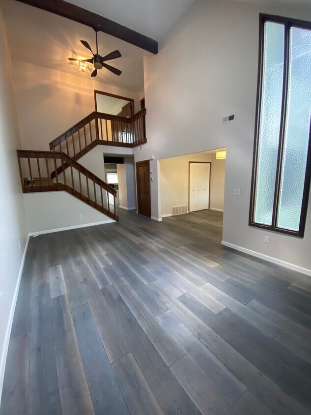 BEAUTIFUL 2 Bed 1.5. Bath Townhome in Can't Beat South Boulder Location - BEAUTIFUL 2 Bed 1.5. Bath Townhome in Can't Beat South Boulder Location