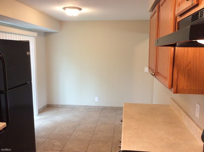 Building Photo - 5 br, 2 bath House - 7648 Regent Ave N